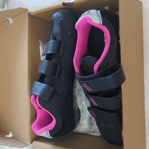 Cycling shoes